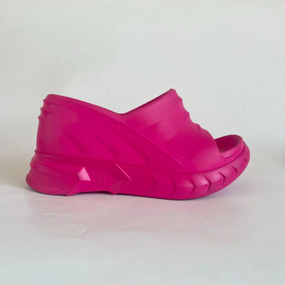 Givenchy o1srvl11e1224 Marshmallow Sandals in Pink Size US 9 / IT 39 - 1 Thumbnail