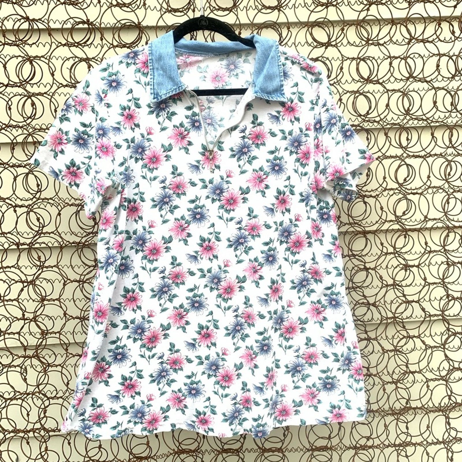Vintage Vintage 90s floral denim collared T-shirt Size L / US 10 / IT 46 - 1 Thumbnail