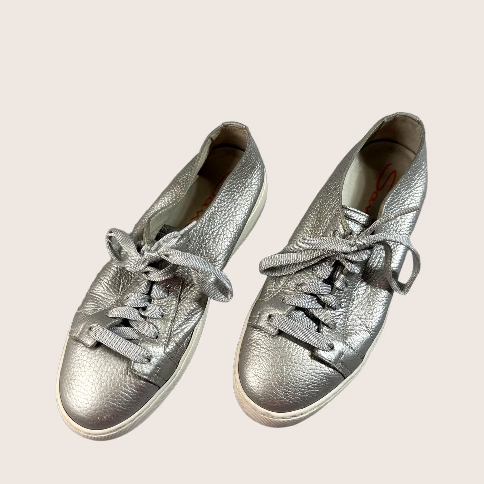 Santoni Santoni Womens Low Top Leather Sneakers Casual Walking 8 Silver Leather Cushioned Comfort Made in Italy Mens/Girls (adjusted as applicable) Size M / US 6-8 / IT 42-44 - 1 Thumbnail