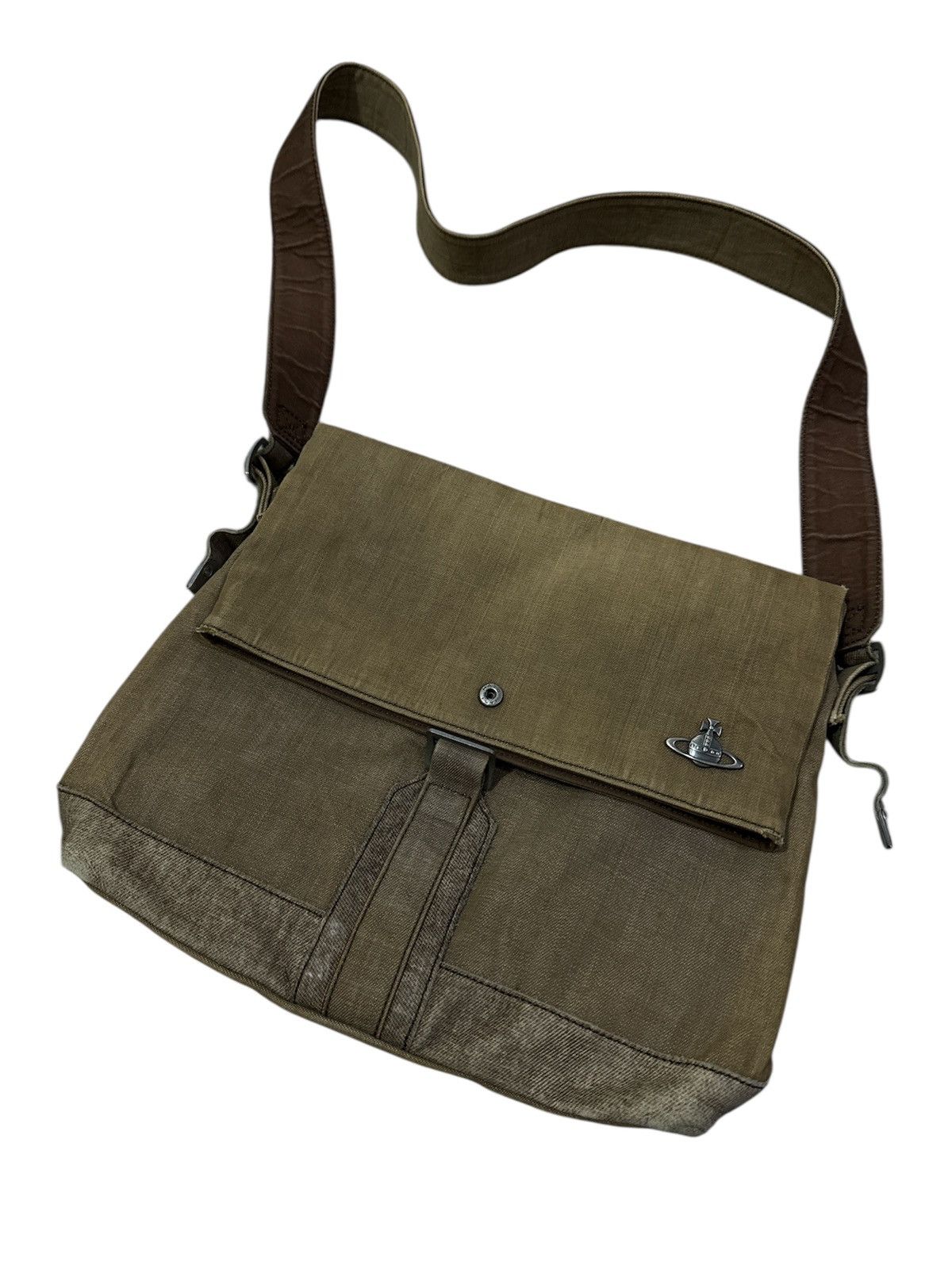 Vivienne westwood distress Sling bag