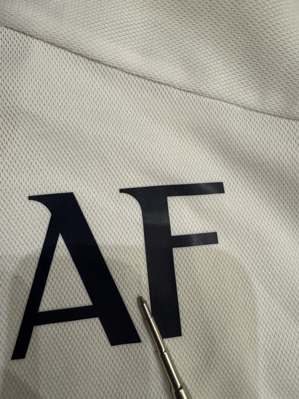 Adidas REAL MADRID CF 2023/2024 HOME FOOTBALL JERSEY SIZE L HR3796 Size US L / EU 52-54 / 3 - 13 Thumbnail