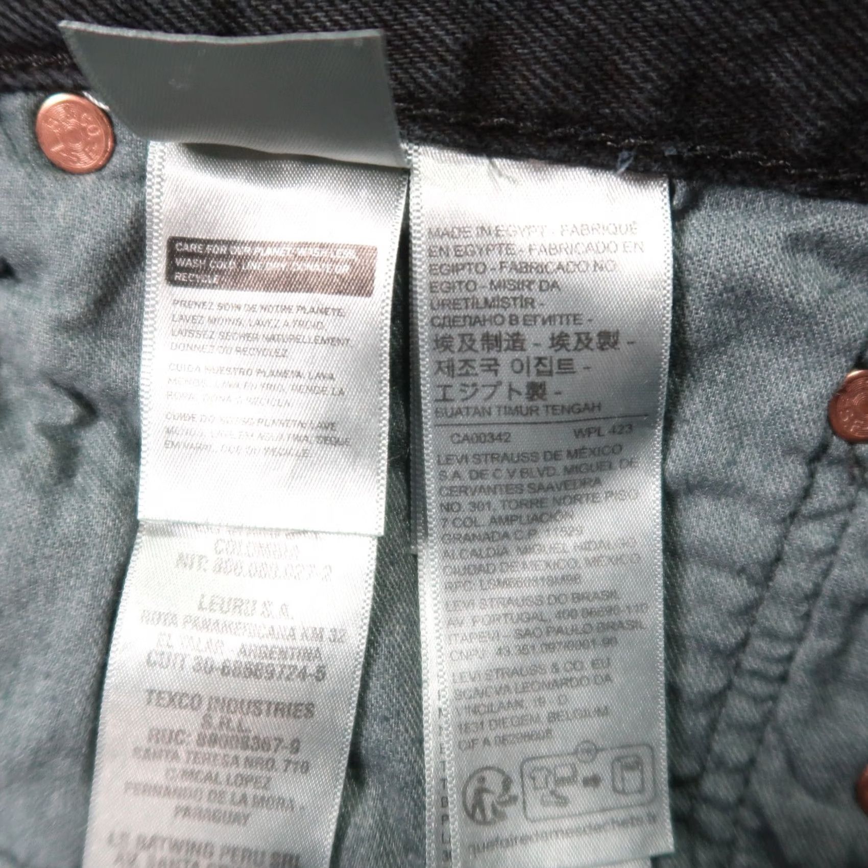 Levi's VINTAGE? No — Levi's 501 Jeans Men 36x32 Regular Denim Black Button Fly 5-Pocket Classic 501 Series Mens Size US 36 / EU 52 - 4 Thumbnail