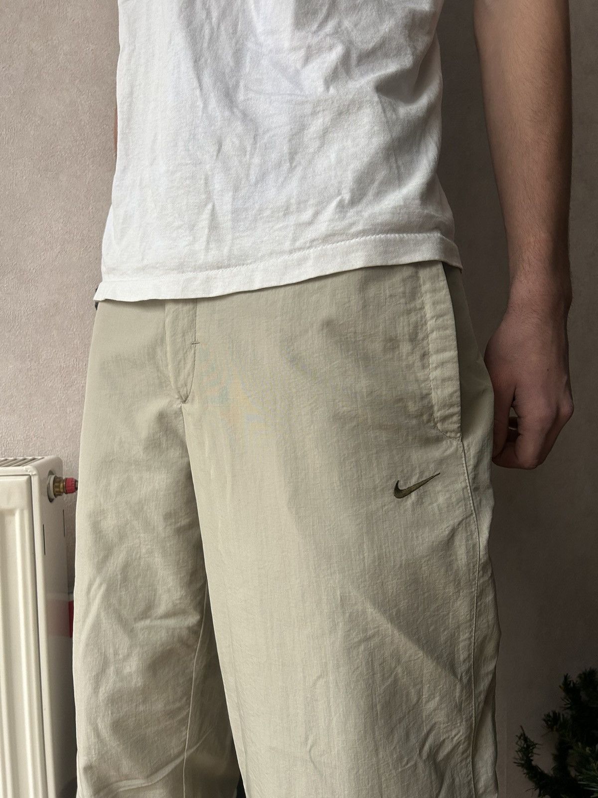Nike Vintage 90s Nike Swoosh Baggy Parachute Track Pants Size US 34 / EU 50 - 4 Thumbnail
