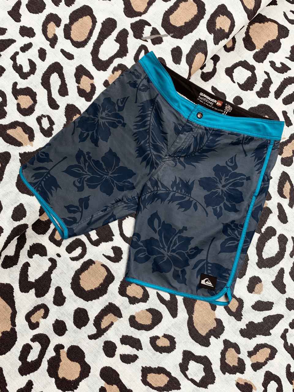 Quiksilver Vintage Y2k Quicksilver Shorts Size US 33 - 1 Thumbnail