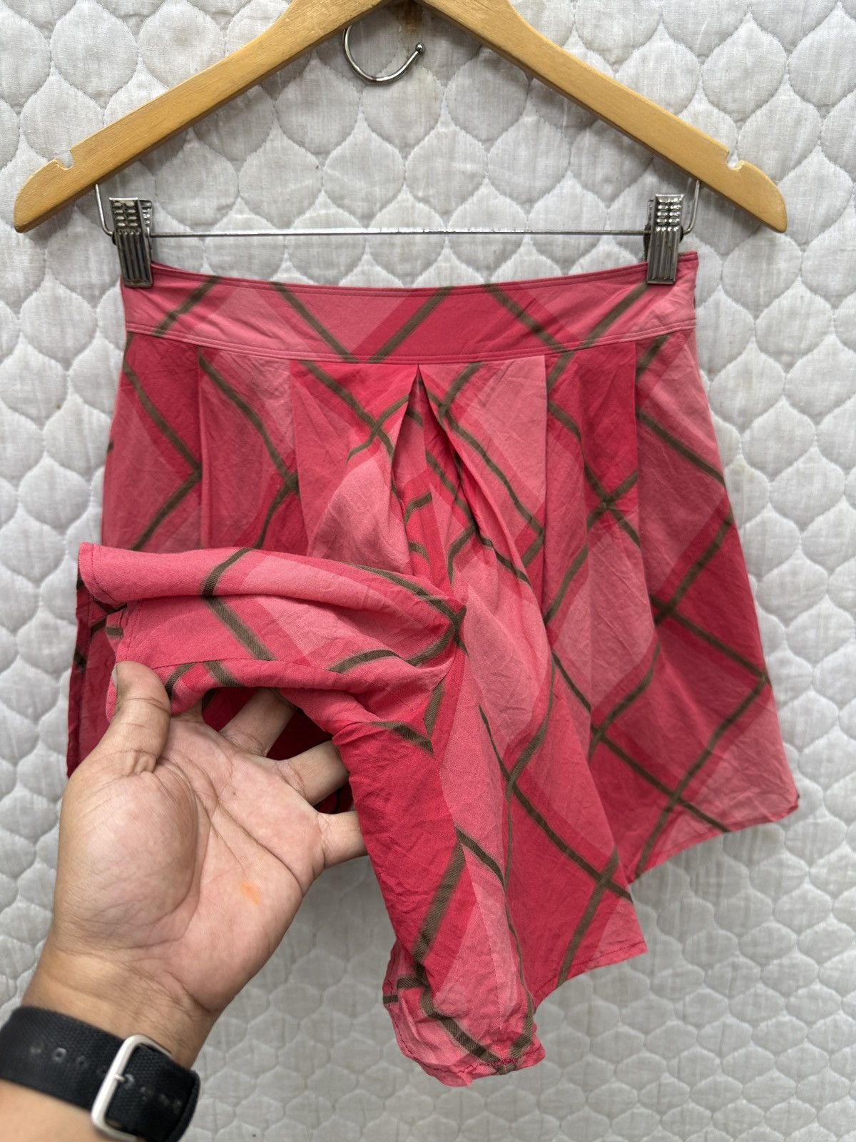Burberry 🔥🔥🔥ARCHIVE BURBERRY MINI SKIRTS Size 26" / US 2 / IT 38 - 2 Thumbnail