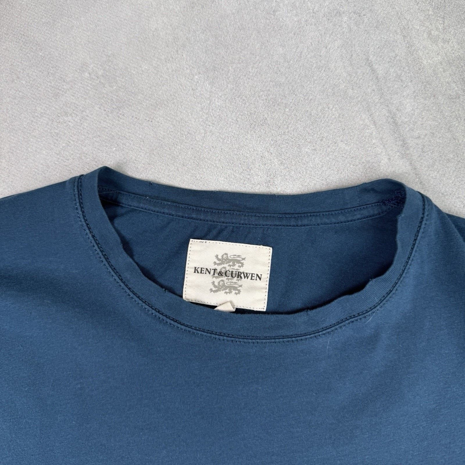 Kent & Curwen KENT & CURWEN Embroidered Patch Long Sleeve T Shirt Size S Size US S / EU 44-46 / 1 - 6 Thumbnail