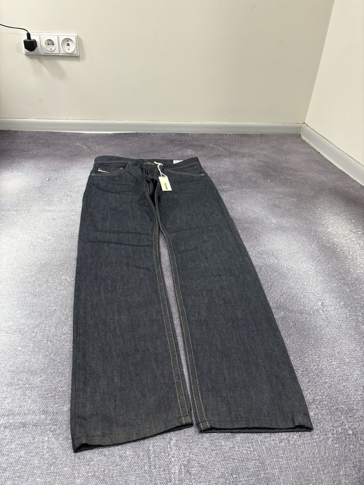 Diesel Diesel Braddom NWT Regular Slim Avant Garde Denim Jeans Size US 29 - 3 Thumbnail
