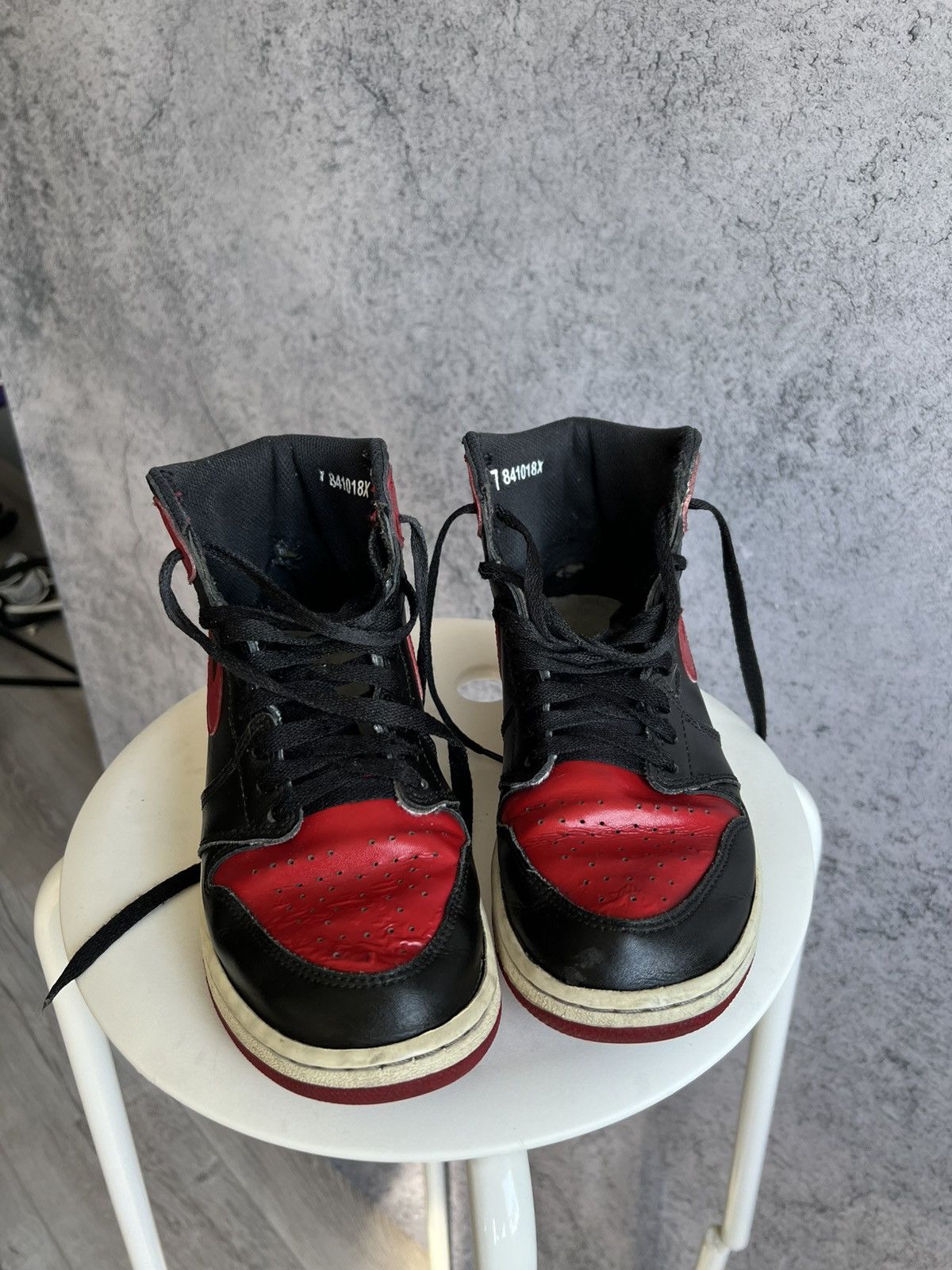 Nike Vintage Nike Air Jordan 1 High Top Sneakers Black and Red Size US 7 / EU 40 - 21 Thumbnail