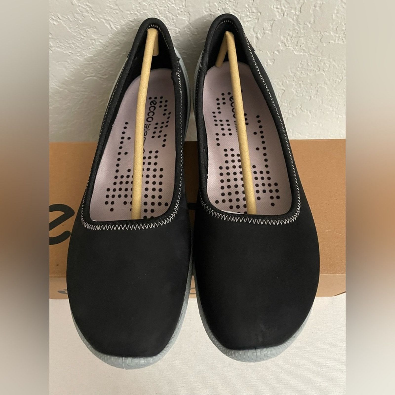 Ecco ECCO Womens Biom Lite Skimmer Ballerina Black EU 37 US 6-6.5 Size US 6 / IT 36 - 3 Thumbnail