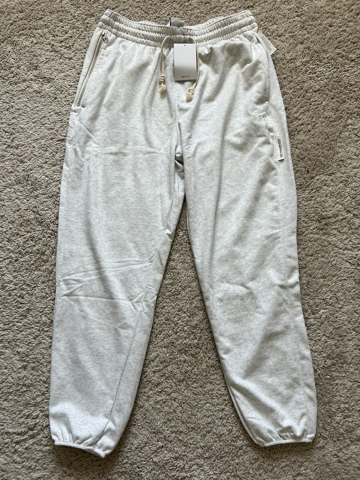 Nike NIKE Womens Basketball Joggers Swoosh Fly Cuffed Size 28" / US 6 / IT 42 - 6 Thumbnail