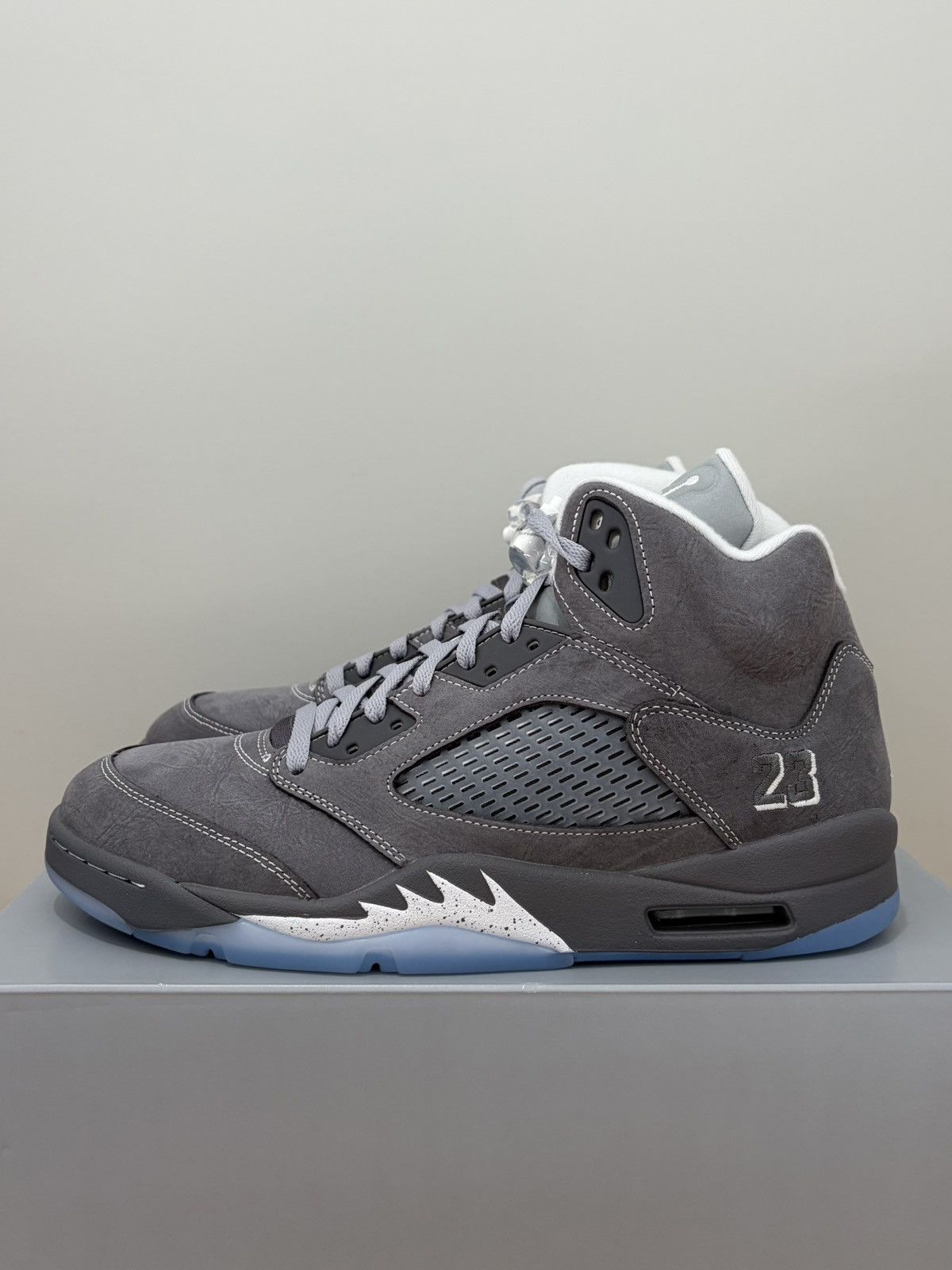 Jordan Brand Air Jordan 5 Retro Wolf Grey 2026 DD0587-002 Size US 10 / EU 43 - 3 Thumbnail