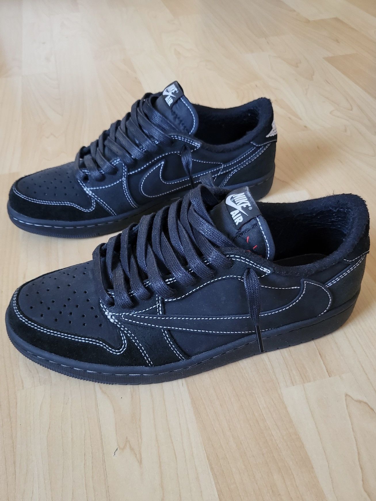 Jordan Brand × Travis Scott Jordan 1 Low Travis Scott Black Phantom Size US 9 / EU 42 - 2 Thumbnail