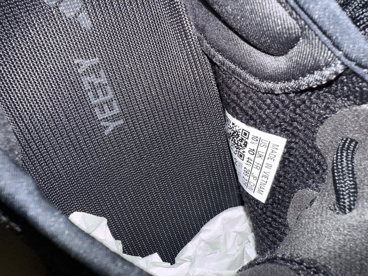 Yeezy Yeezy boost 350 V2 Size US 10.5 / EU 43-44 - 5 Thumbnail