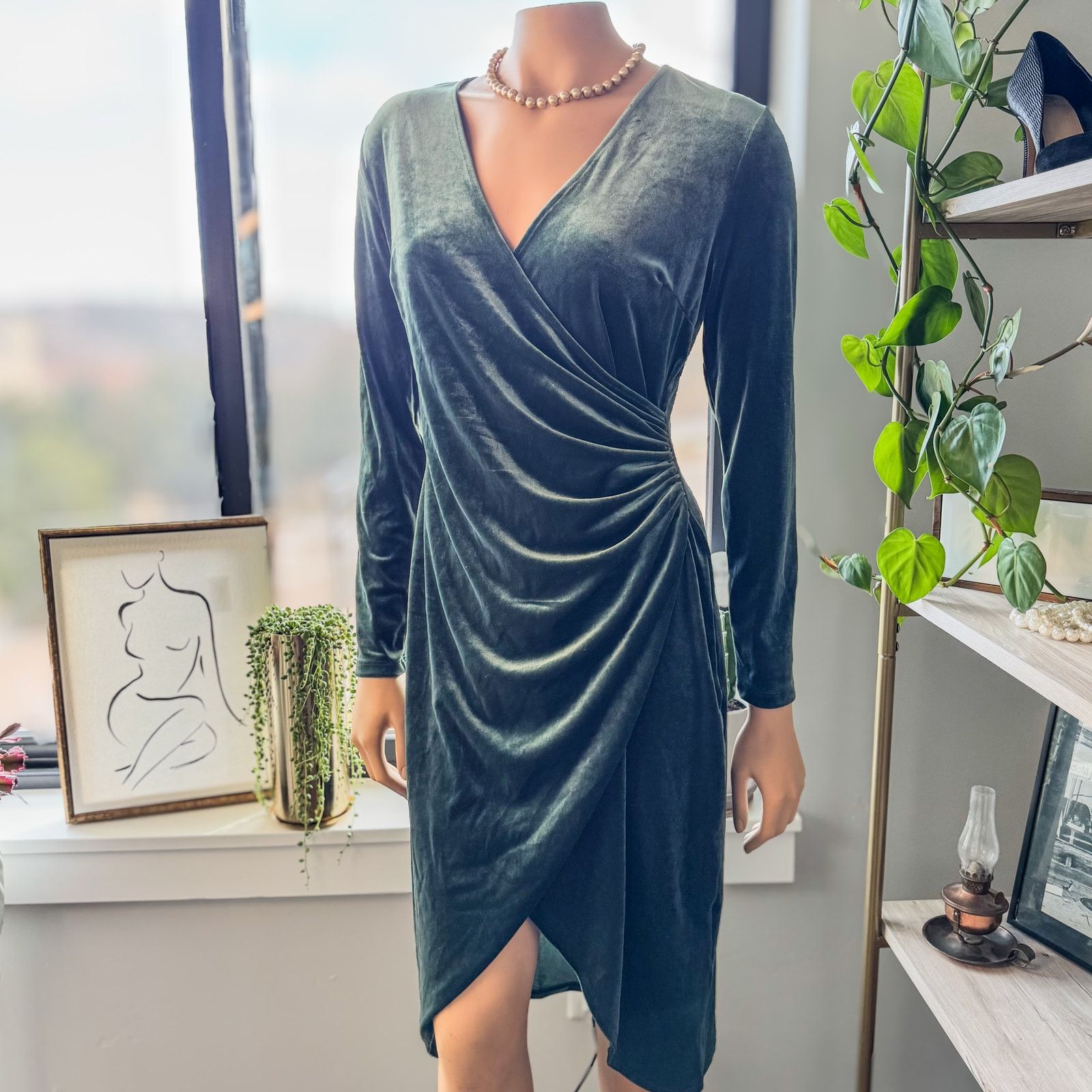 Banana Republic Banana Republic, Velvet Dress w/ High/Low Hem, Size: Small Size S / US 4 / IT 40 - 2 Thumbnail
