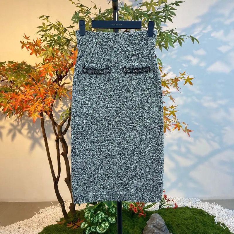 Louis Vuitton Louis Vuitton Gray Striped Cotton Midi Skirt 0089 Size 28" / US 6 / IT 42 - 1 Thumbnail