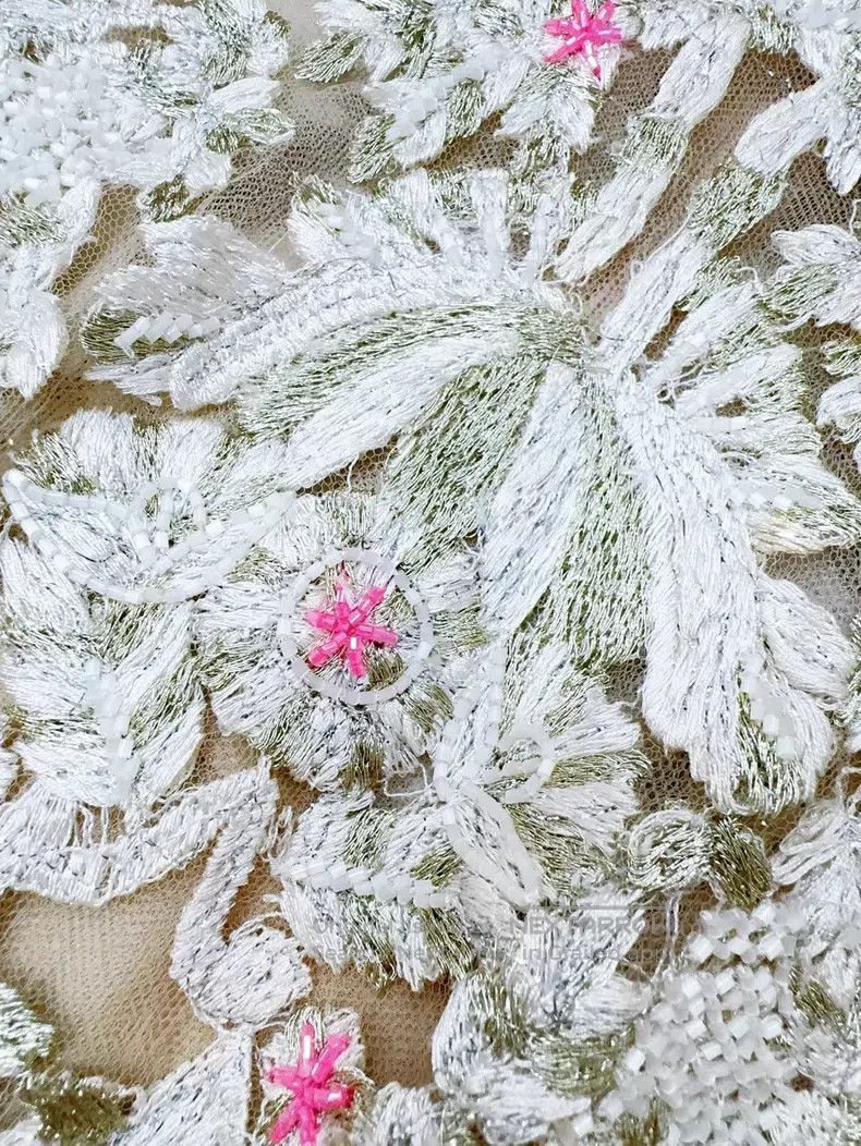 Valentino Valentino Floral nail beads, embroidered sequins, rose pin Size M / US 6-8 / IT 42-44 - 5 Thumbnail