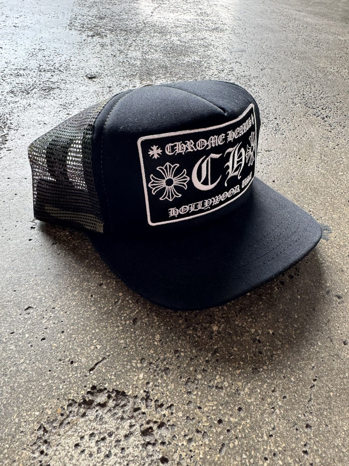 Chrome Hearts CHROME HEARTS CH HOLLYWOOD TRUCKER HAT BLACK/CAMO Size ONE SIZE - 2 Thumbnail