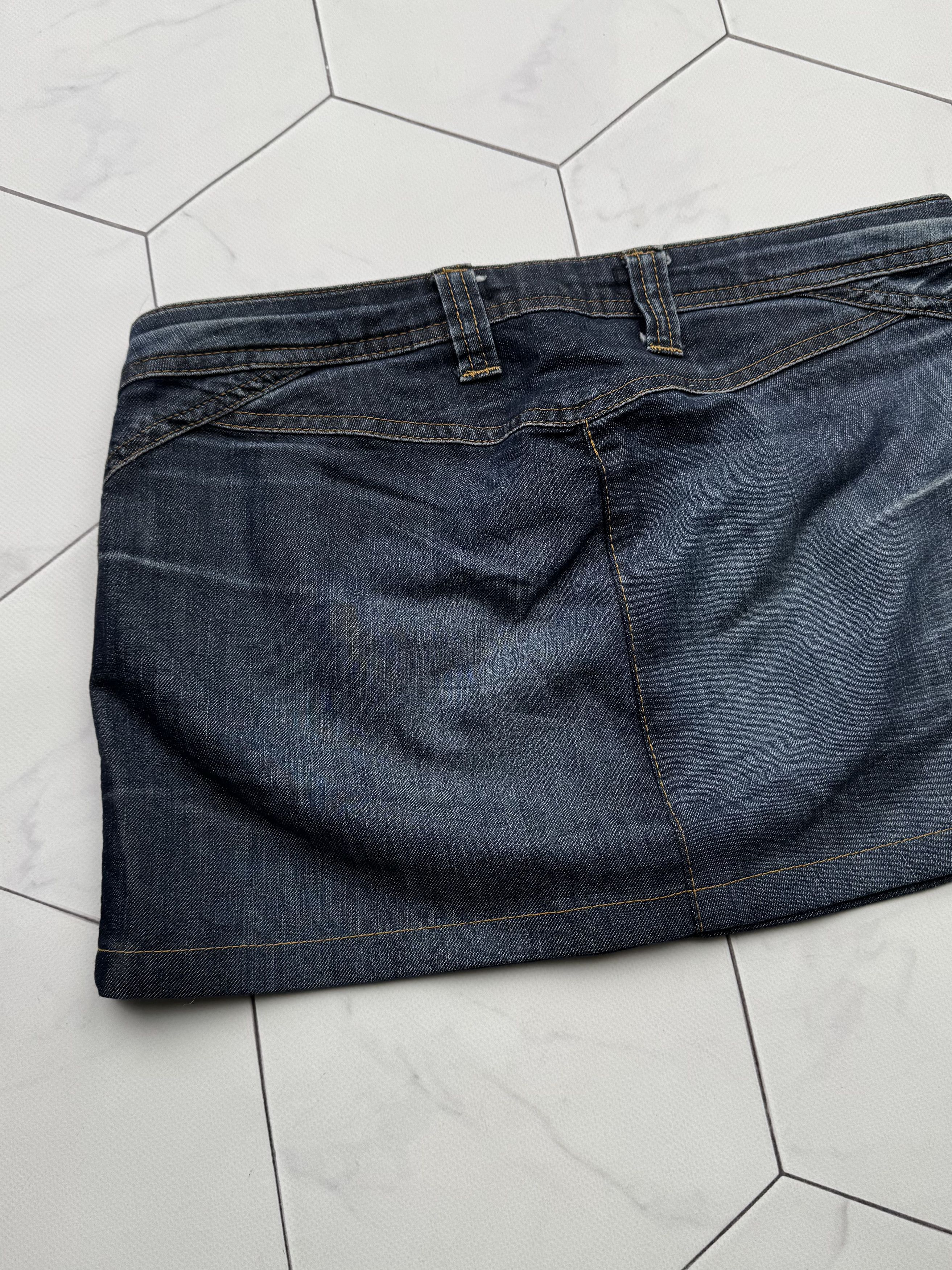 Roberto Cavalli Roberto Cavalli Vintage Mini Skirt (B199) Size 30" / US 8 / IT 44 - 8 Thumbnail