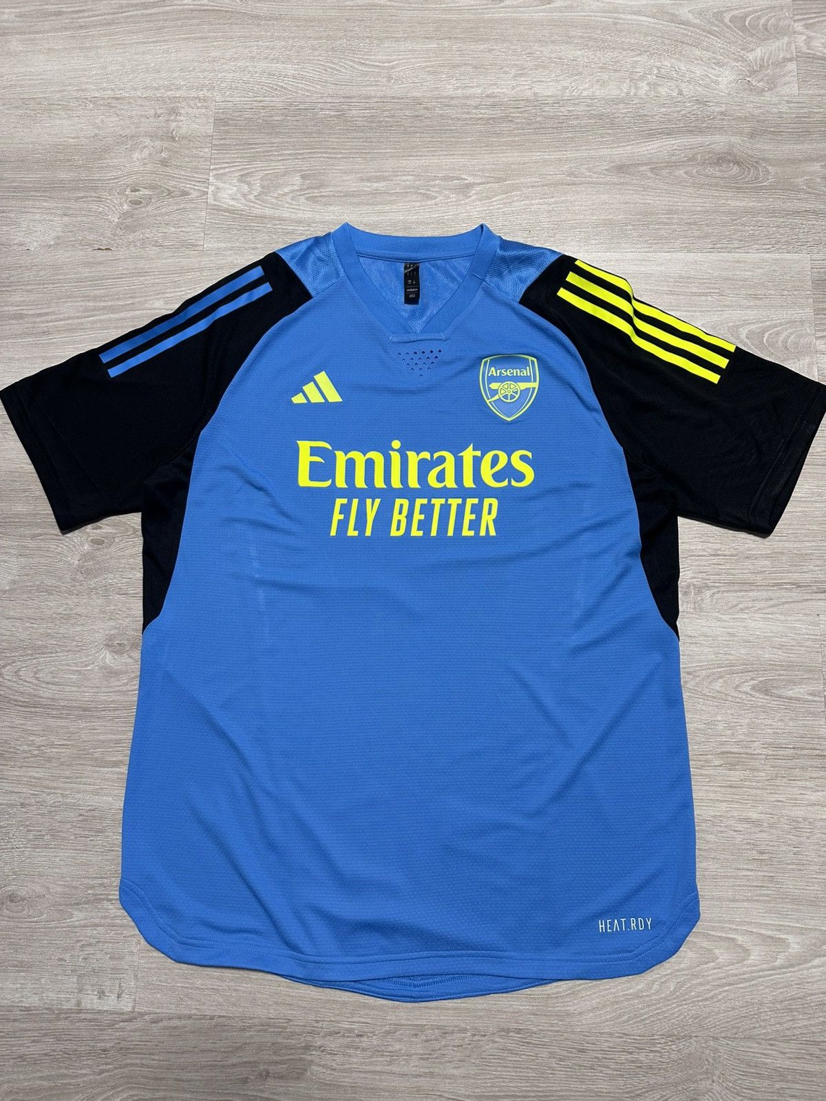 Adidas Adidas Soccer Jersey FC Arsenal London training shirt size L Size US L / EU 52-54 / 3 - 1 Thumbnail