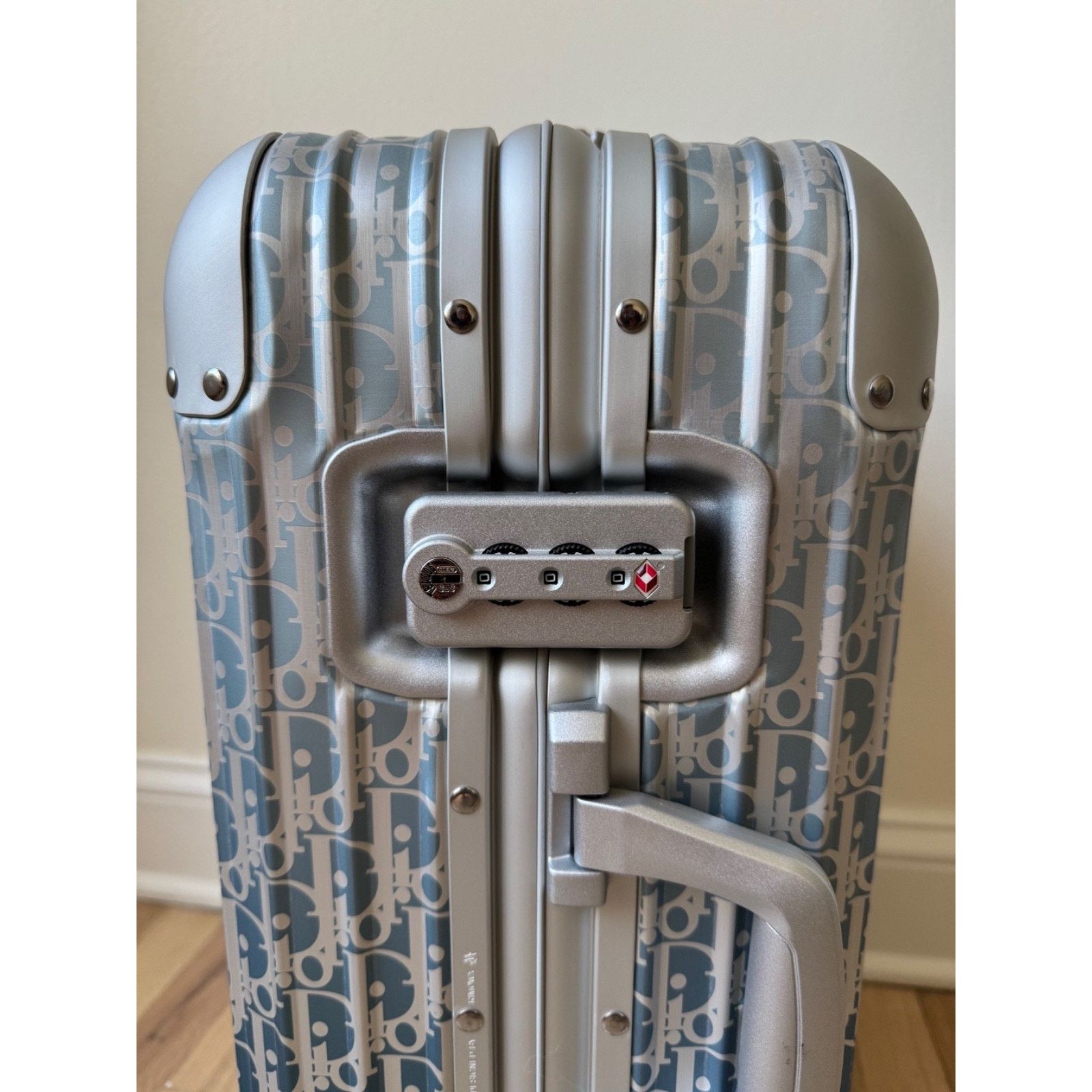 Dior Dior x Rimowa 4-Wheel Cabin Suitcase Aluminium Silver Size ONE SIZE - 17 Thumbnail