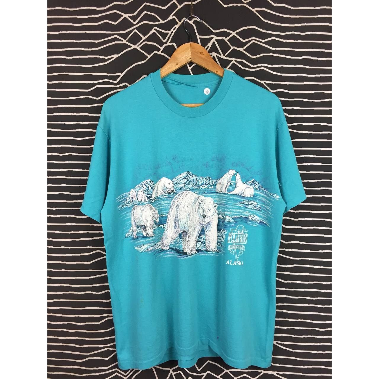 Vintage Vtg 90s Polar Bears Wanderers Of The Arctic Alaska Tee Size US L / EU 52-54 / 3 - 1 Thumbnail