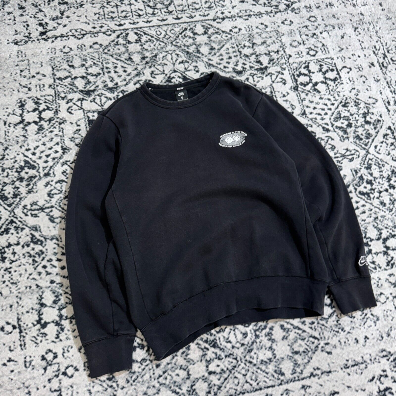 Nike × Vintage Vintage Nike Black Cotton Crewneck Size S Y2K Swoosh Logo Size US S / EU 44-46 / 1 - 3 Thumbnail