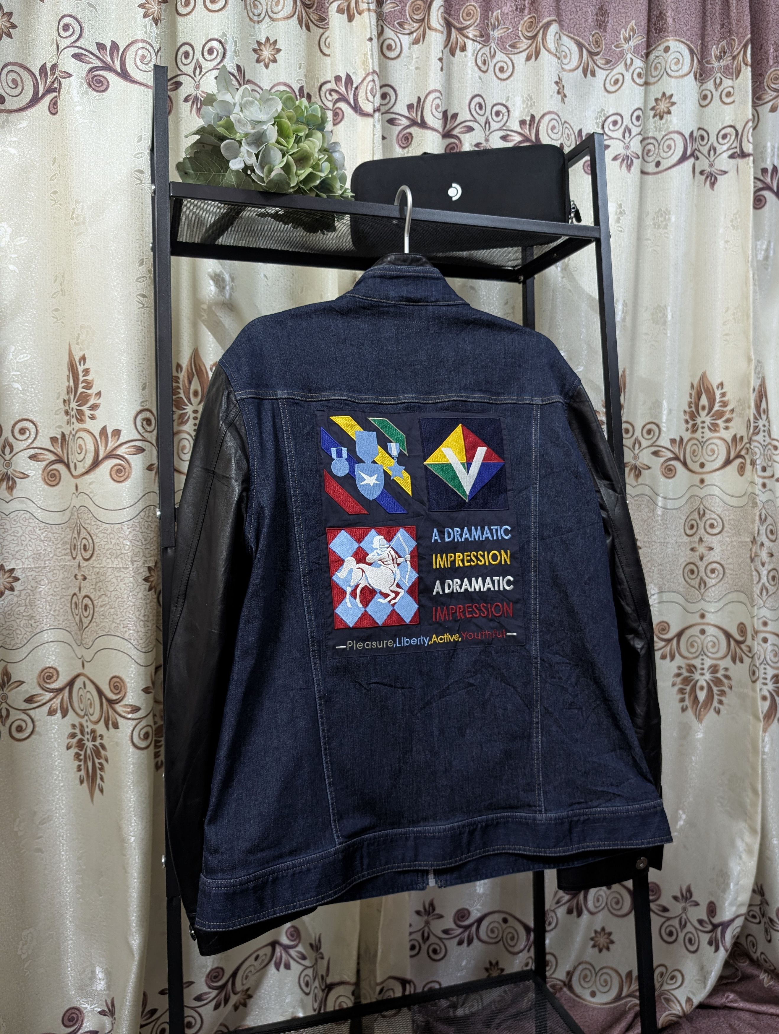 Vagiie Trucker Sheepskin Denim Jacket Embroidery Motif