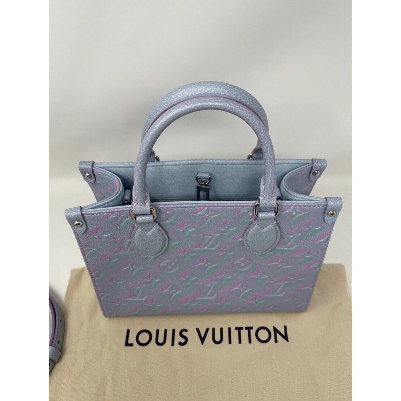Louis Vuitton Louis Vuitton OnTheGo PM tote 2022 Stardust Lilas Purple Size ONE SIZE - 6 Thumbnail