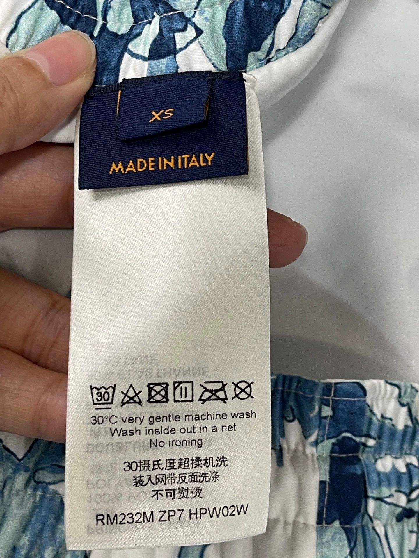 Louis Vuitton Louis Vuitton xs new shorts Size 25" / US 0 / IT 36 - 7 Thumbnail