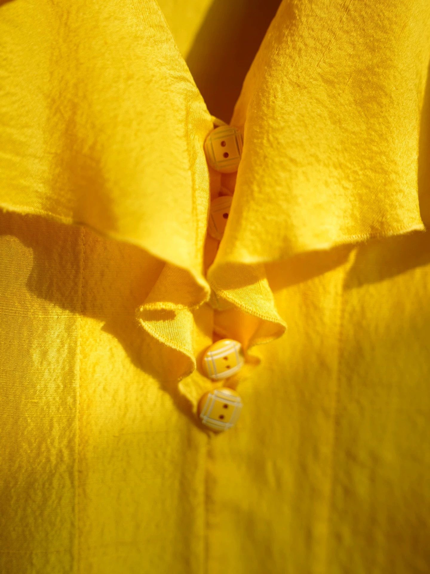 Chanel Chanel Vintage Yellow Silk Drop-Shoulder Oversized Shirt Size ONE SIZE - 1 Thumbnail