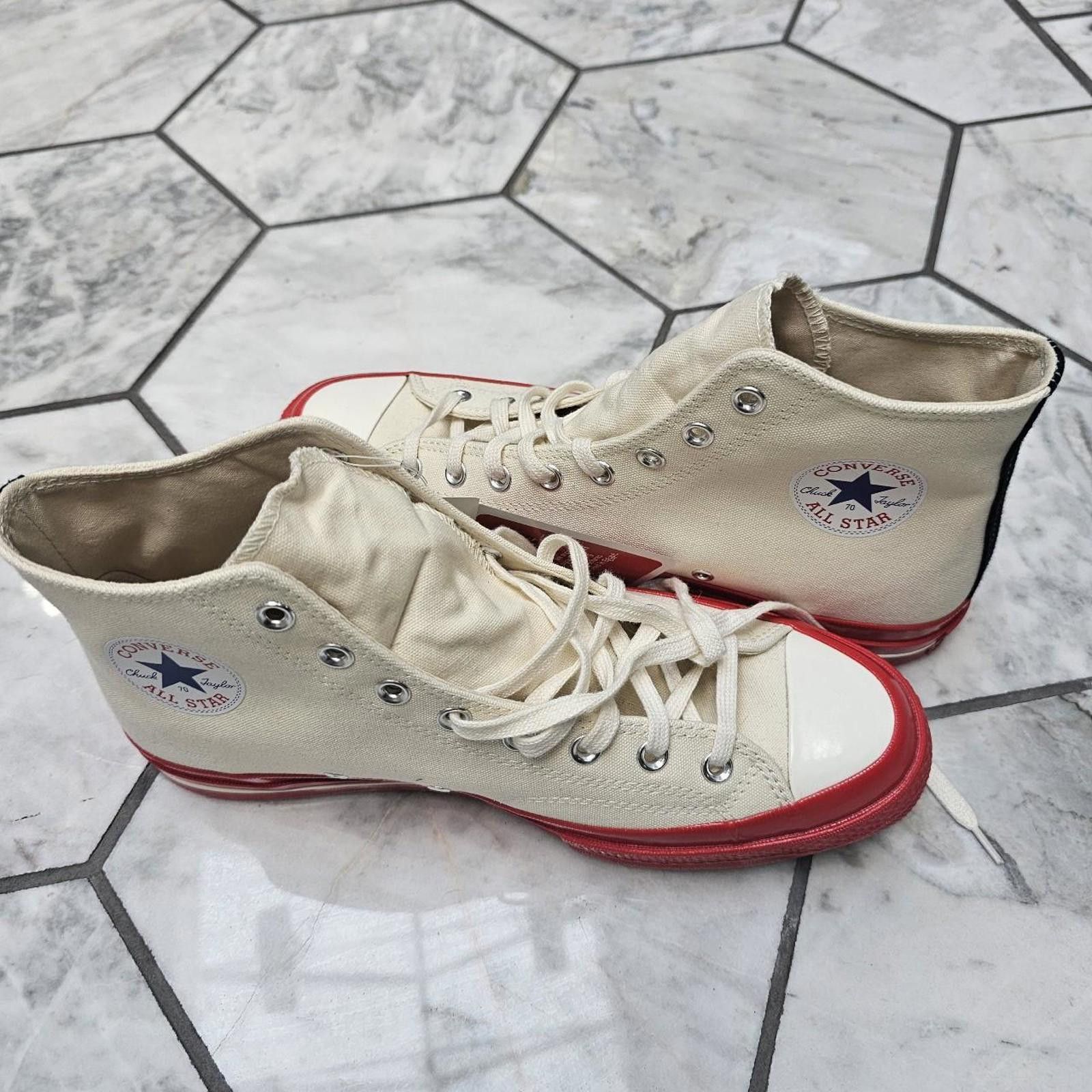 Comme des Garcons PLAY Comme des Garçons Play Men's Cream and Red Converse Trainers Size US 11 / EU 44 - 2 Thumbnail