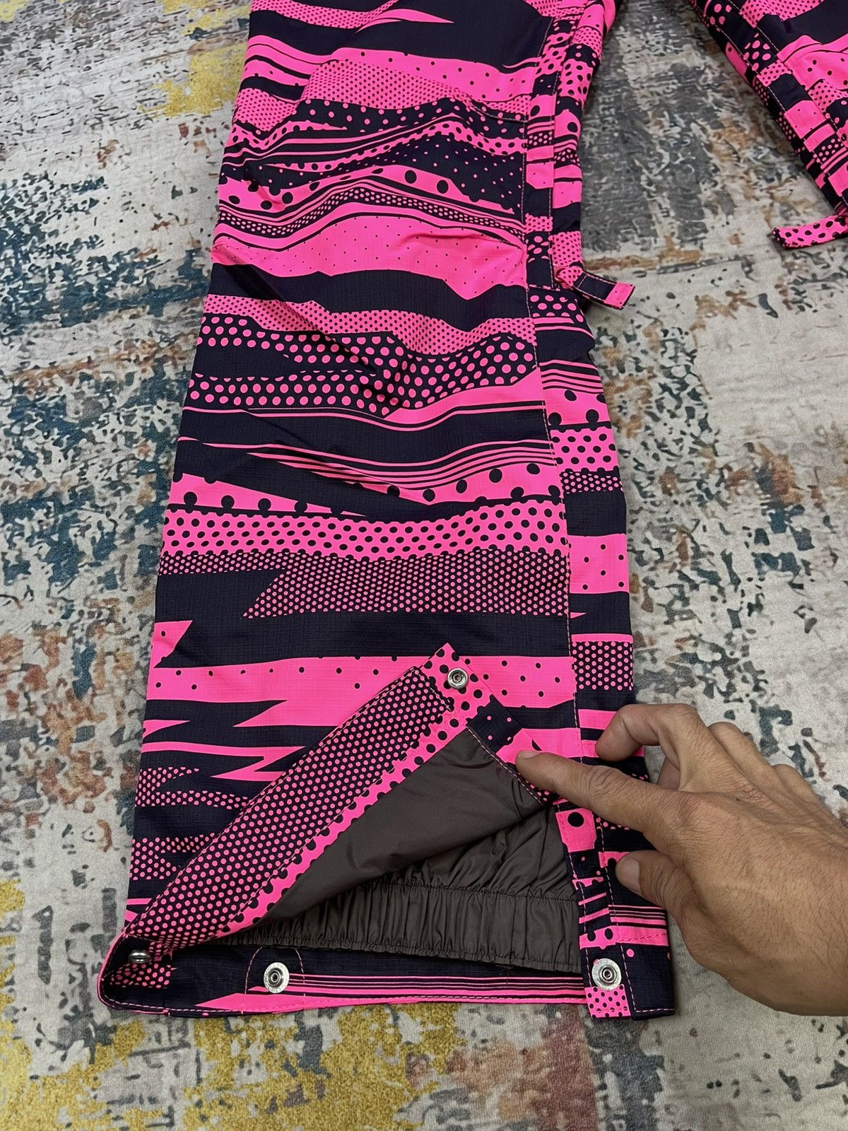 Sports Specialties Estivo Pink Tiger Stripe Snow Ski Pant Size 30" / US 8 / IT 44 - 5 Thumbnail
