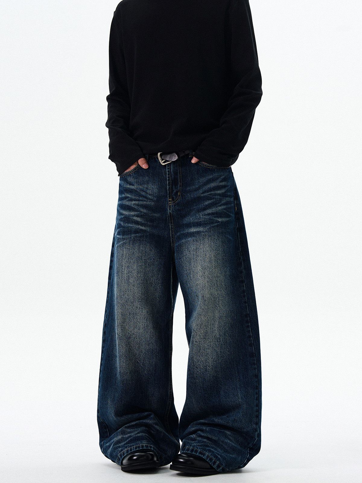 Vintage Men's American Street Loose-Fit Straight-Leg Washed Jeans Size US 33 - 4 Thumbnail
