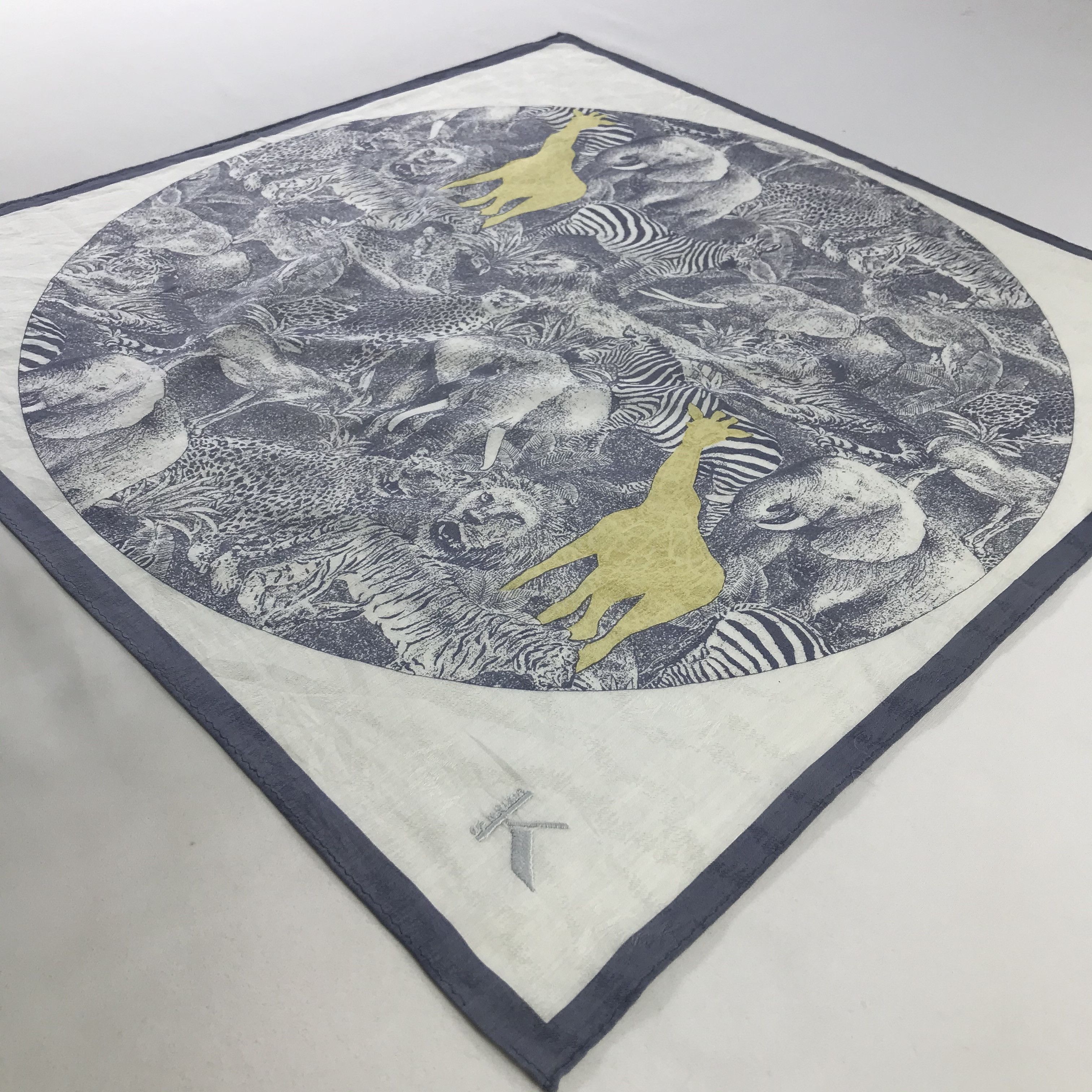 Krizia Uomo × Vintage Krizia Uomo Bandana / Handkerchief / Neckerchief - S1070 Size ONE SIZE - 2 Thumbnail