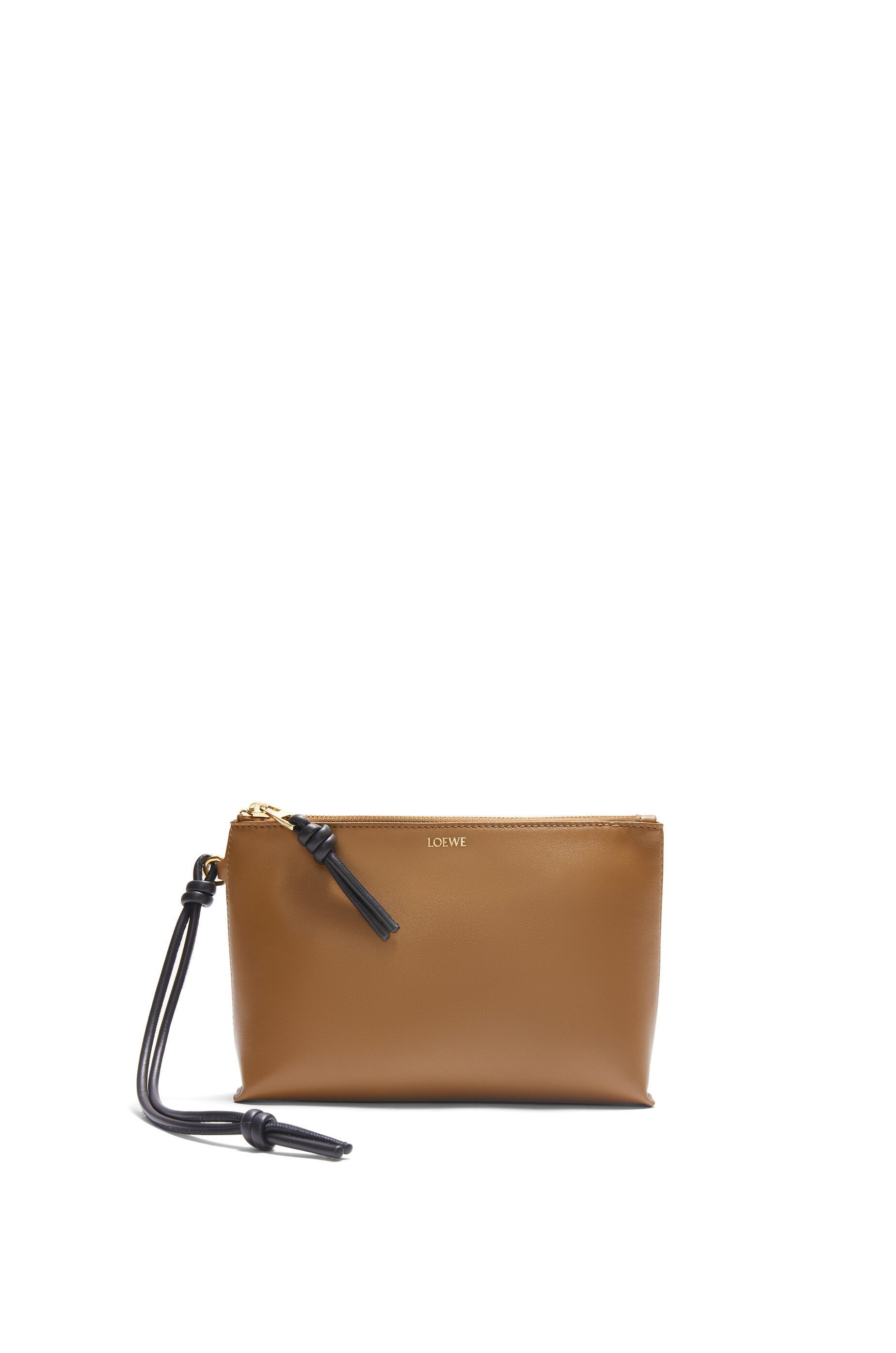 Loewe o1in1g0426 Size: OS / Knot T Pouch in Oak / Black Size ONE SIZE - 1 Thumbnail