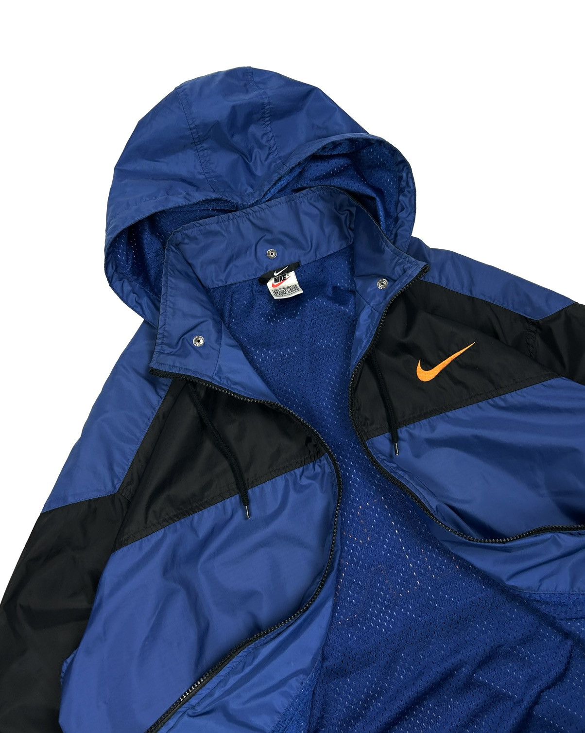 Nike 90s Nike Nylon Waterproof Light Jacket Big Logo Vintage L Size US L / EU 52-54 / 3 - 6 Thumbnail