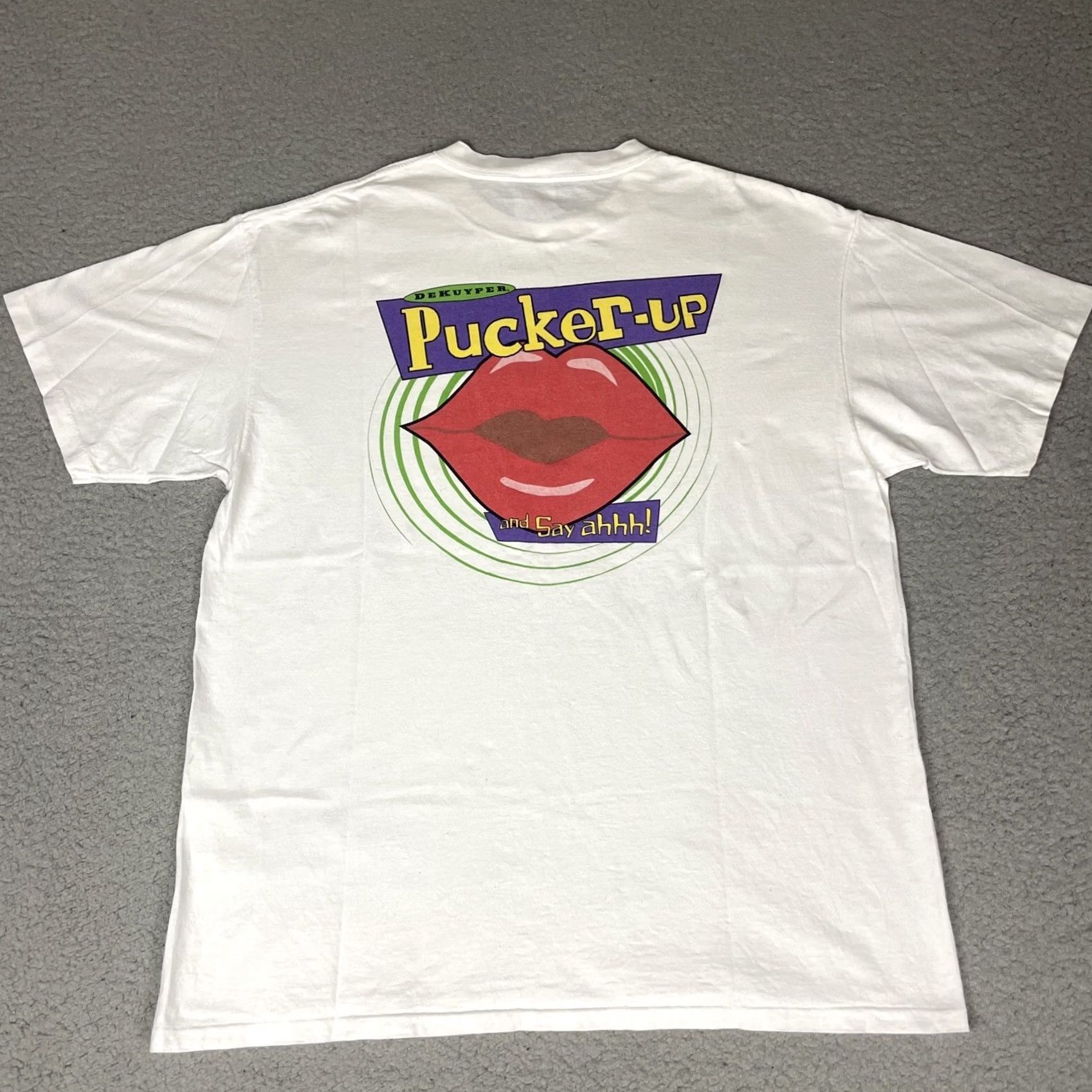 Vintage VINTAGE Pucker Up Tshirt Mens XL White Sour Apple Graphic Single Food Snack Vtg Shirt Regular Mens XL White Apple Graphic 90s Food Drink Size US XL / EU 56 / 4 - 2 Thumbnail
