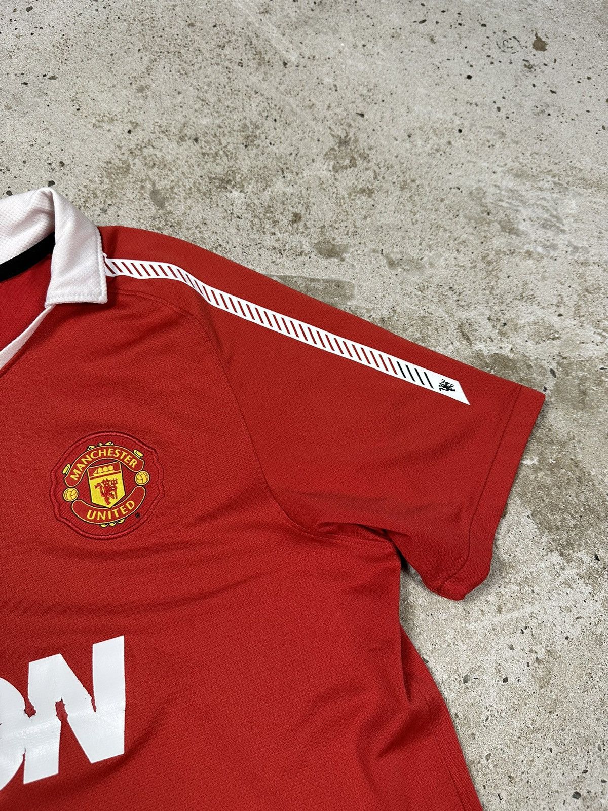 Nike Nike x Manchester United 2010/2011 Home Jersey Size US S / EU 44-46 / 1 - 6 Thumbnail
