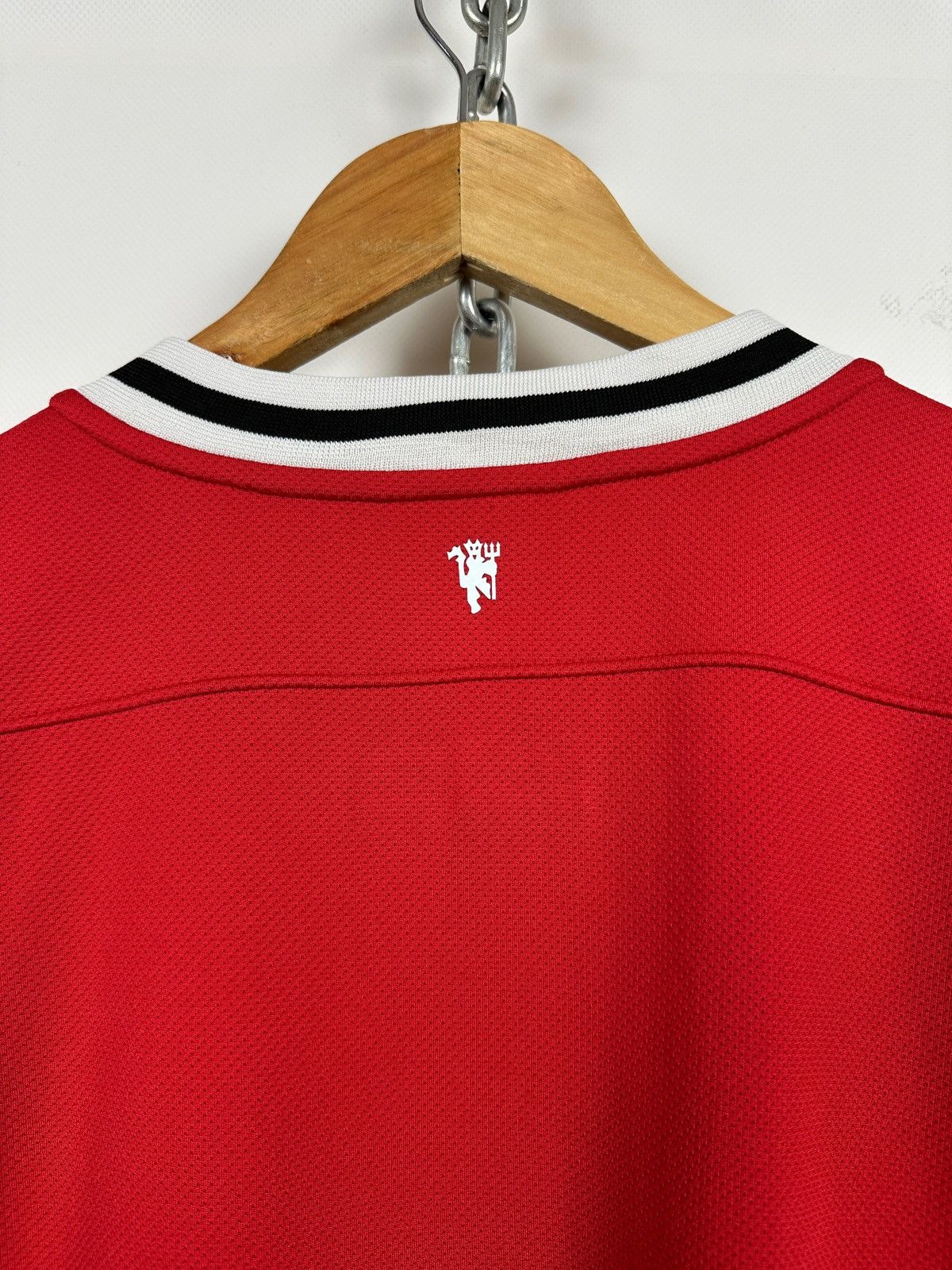 Nike 2011/12 Nike Manchester United Home Soccer Jersey Size US L / EU 52-54 / 3 - 16 Thumbnail