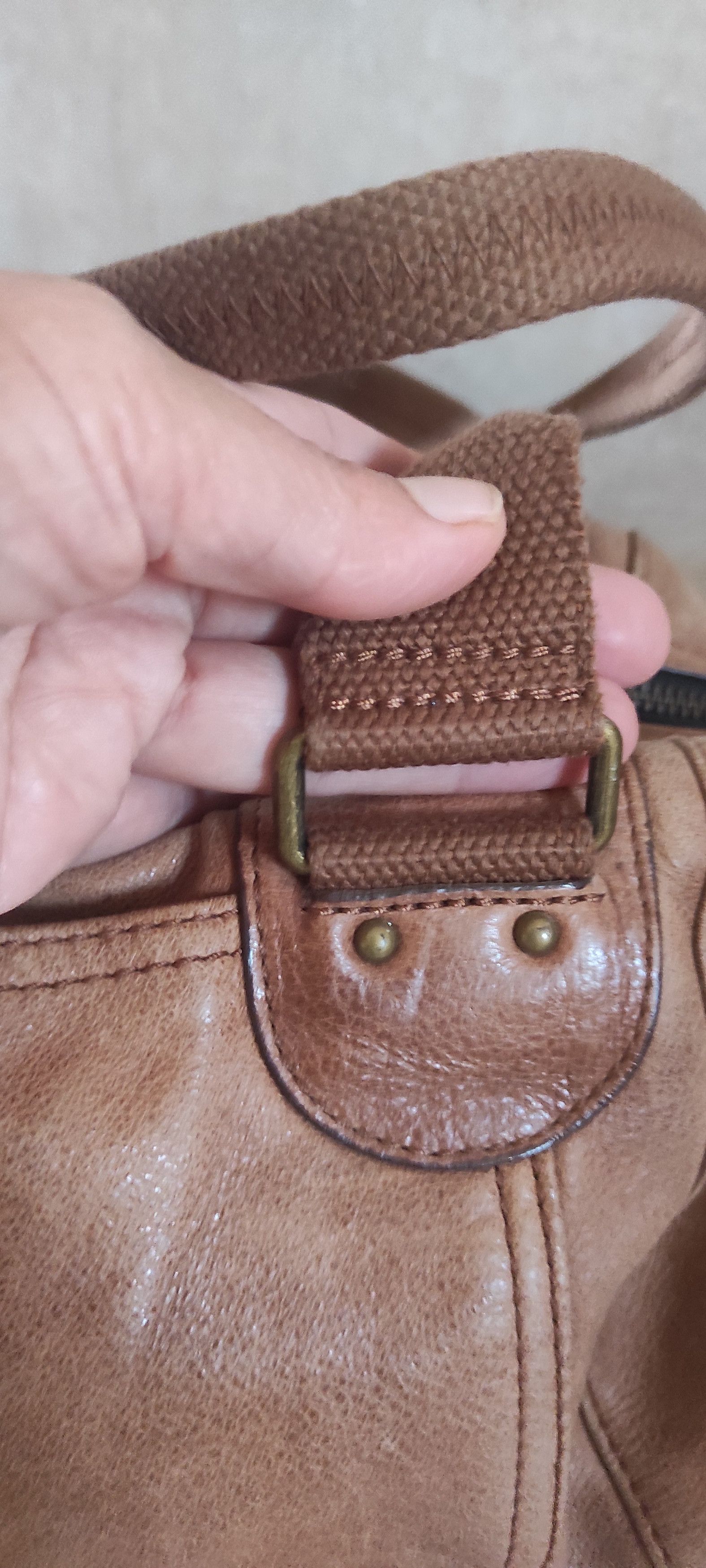 Kipling Shoulder Bag Brown Leather Brass Monkey Zip Top