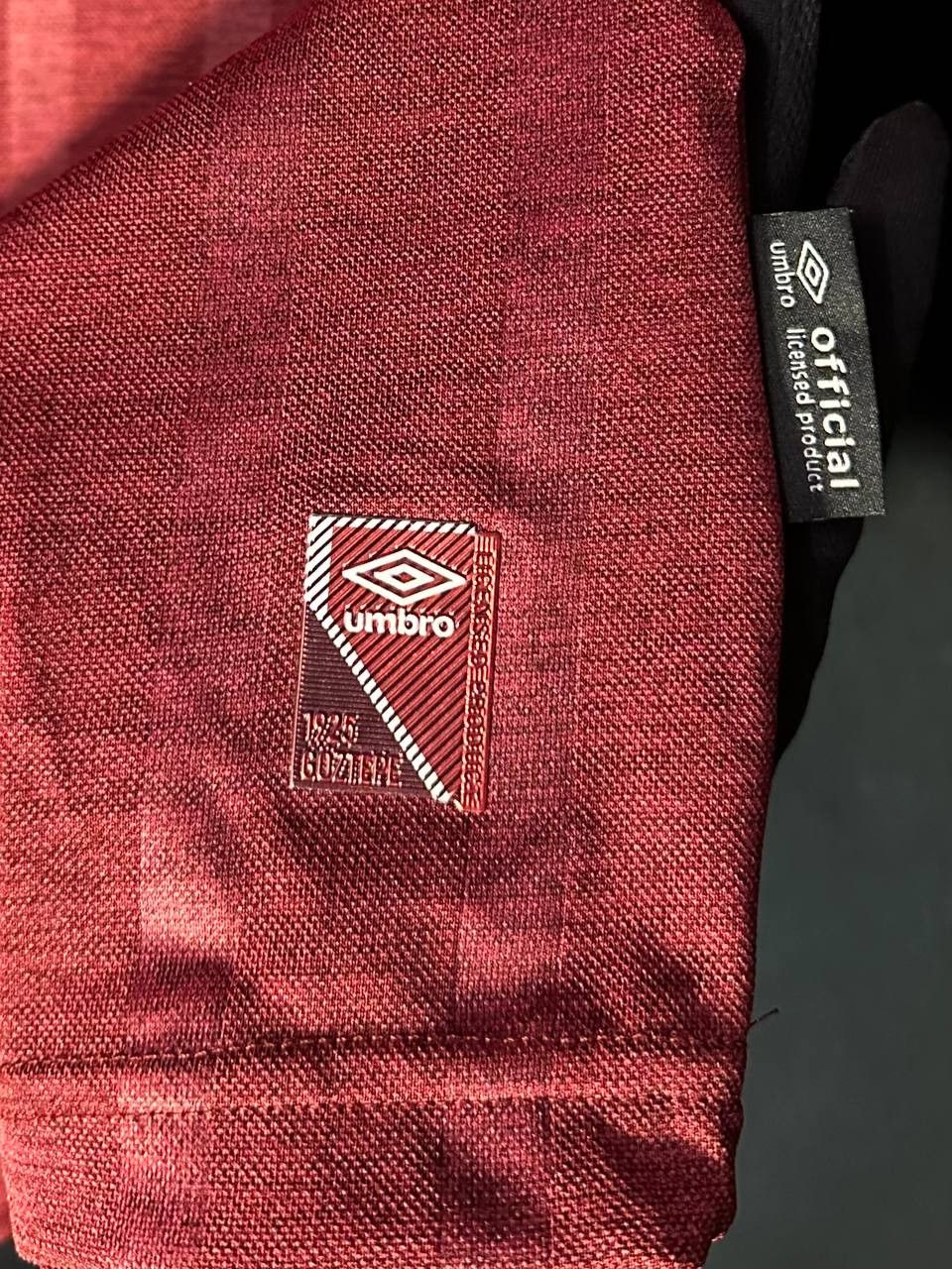 Umbro Goztepe 2021 - 2022 Football Shirt jersey Umbro soccer Size US S / EU 44-46 / 1 - 3 Thumbnail