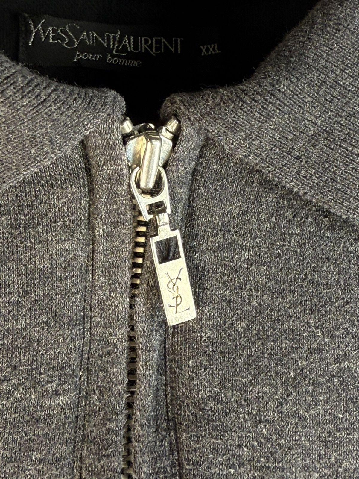Yves Saint Laurent 90s YSL Sweatshirt 1/4 Quarter Zip Grey Vintage Sweater Size US XXL / EU 58 / 5 - 3 Thumbnail