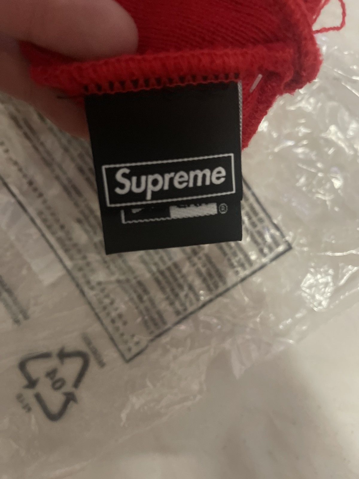 Supreme Red Supreme Swarovski Beanie Size ONE SIZE - 4 Thumbnail