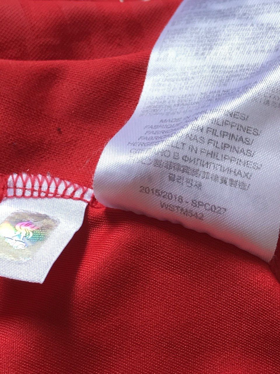 New Balance New Balance Liverpool FC 2015/16 Home Soccer Jersey Size US M / EU 48-50 / 2 - 16 Thumbnail