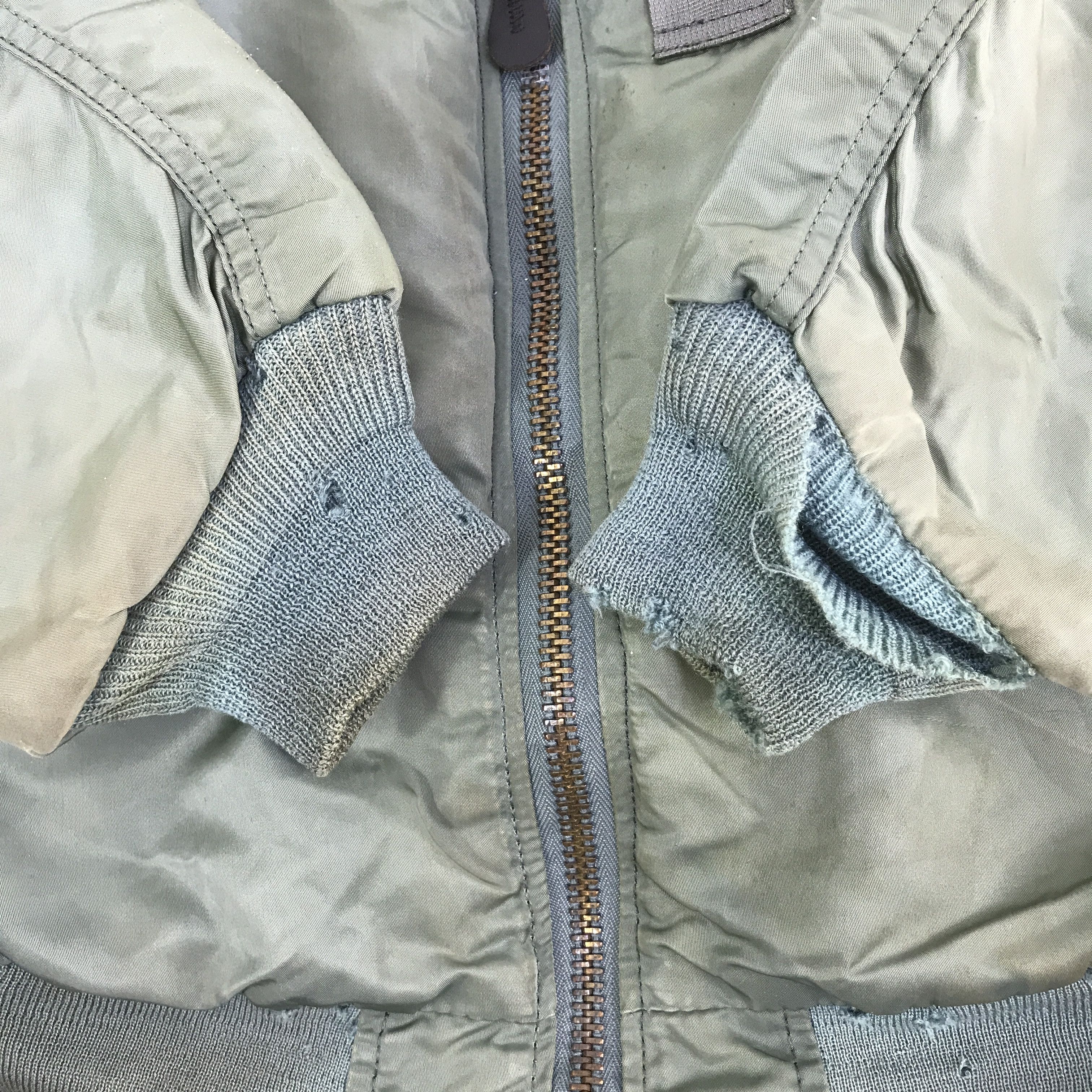 Alpha Industries VTG ALPHA INDUSTRIES DISTRESSED BOMBERS FADED JACKET K116B20 Size US M / EU 48-50 / 2 - 5 Thumbnail