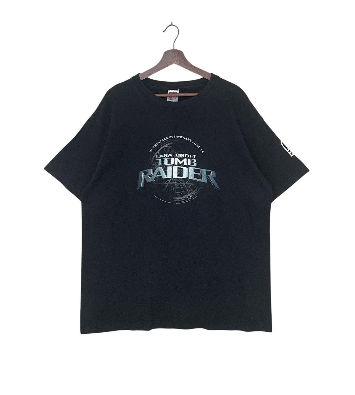 Vintage Vintage Movie Tomb Raider Lara Croft T-shirt 2001s Size US XL / EU 56 / 4 - 1 Thumbnail