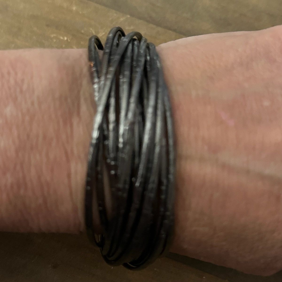 Other Dark silver tone intertwined bangle bracelet Size ONE SIZE - 3 Thumbnail