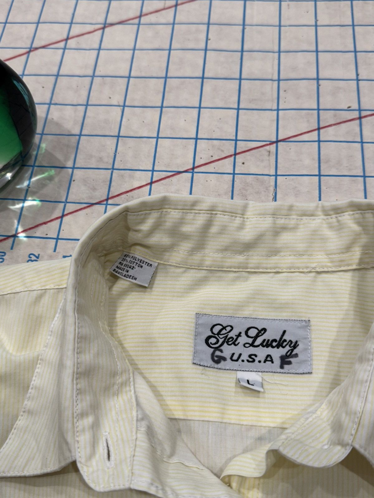 Vintage Vintage Get Lucky Ant Patches Button Up Shirt Yellow Size L Size US L / EU 52-54 / 3 - 5 Thumbnail