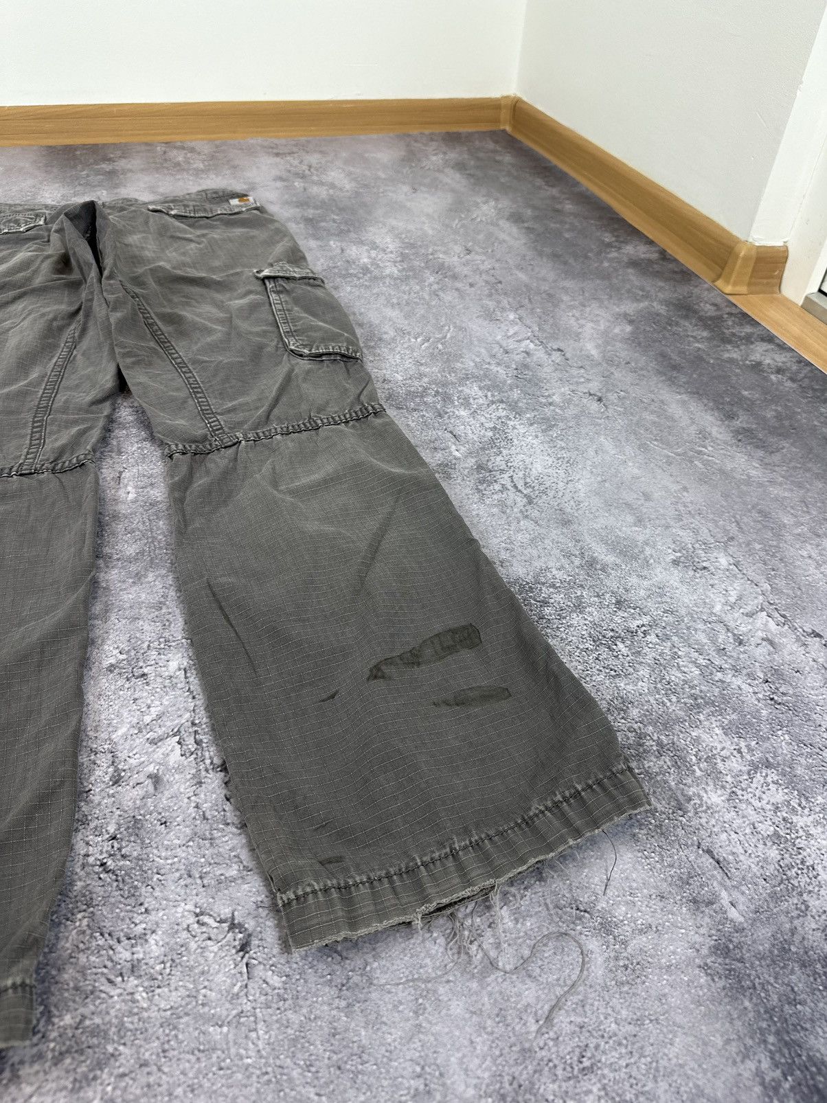 Carhartt Vintage Carhartt Distressed Cargo Opium Faded USA Work Pants Size US 32 / EU 48 - 4 Thumbnail
