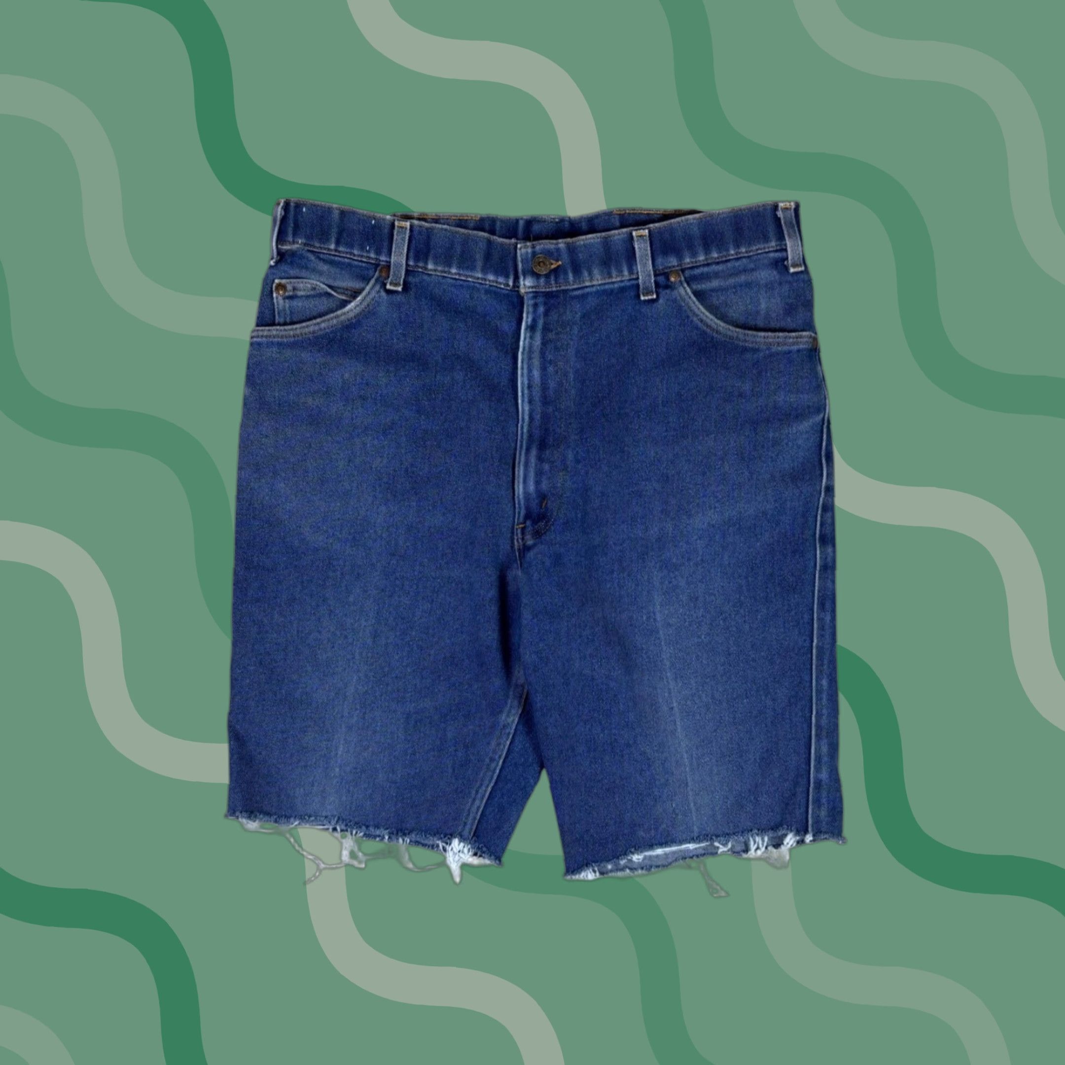 Levi's VINTAGE Levi's For Men Bermuda Denim Shorts Distressed Blue 36 Casual 90s Denim Shorts Shorts Mens 36 Jeans Bermuda Distressed Size US 36 / EU 52 - 1 Thumbnail